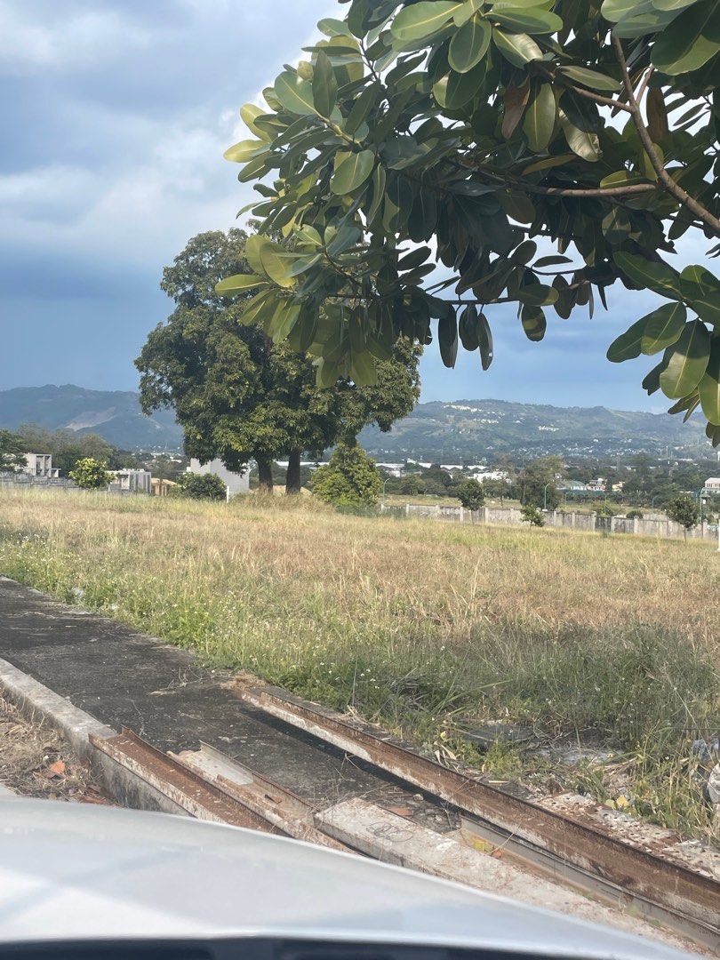 Acropolis Loyola Quezon City Premium Lot for sale (Category: Lot) located in Marikina City. Submitted by genjimenez (Listing ID 1431498978, Image 1). Description: Acropolis Loyola, Quezon City For Sale Lots! Quezon City side ( upper level) 300 sqm 15 meters frontage 100k/ sqm 2 lots available Under developer price is Php 110k/ sqm We are selling this lot for only Php 100k/ sqm, slightly negotiable for cash buyers We also have Marikina Side Lots 3