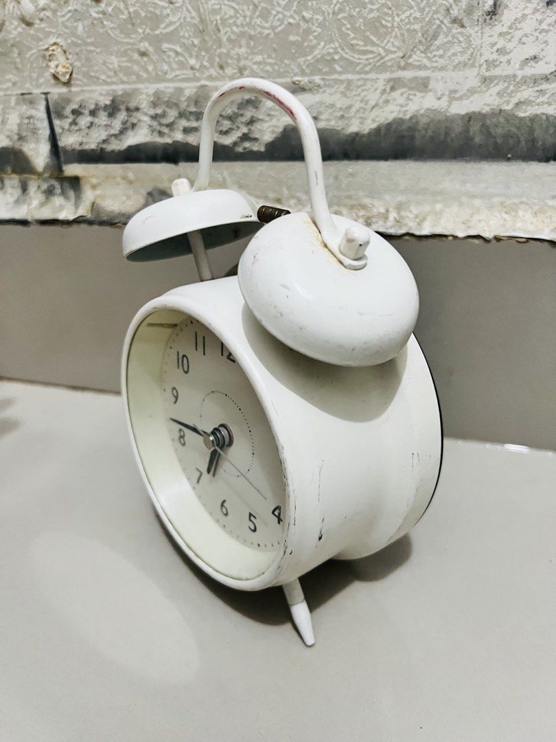 Affordable Big Alarm Clock 😍👌 (Category: Clocks) located in Malolos. Submitted by afford.japan (Listing ID 1431482826, Image 2). Description: Affordable Big Alarm Clock 😍👌.