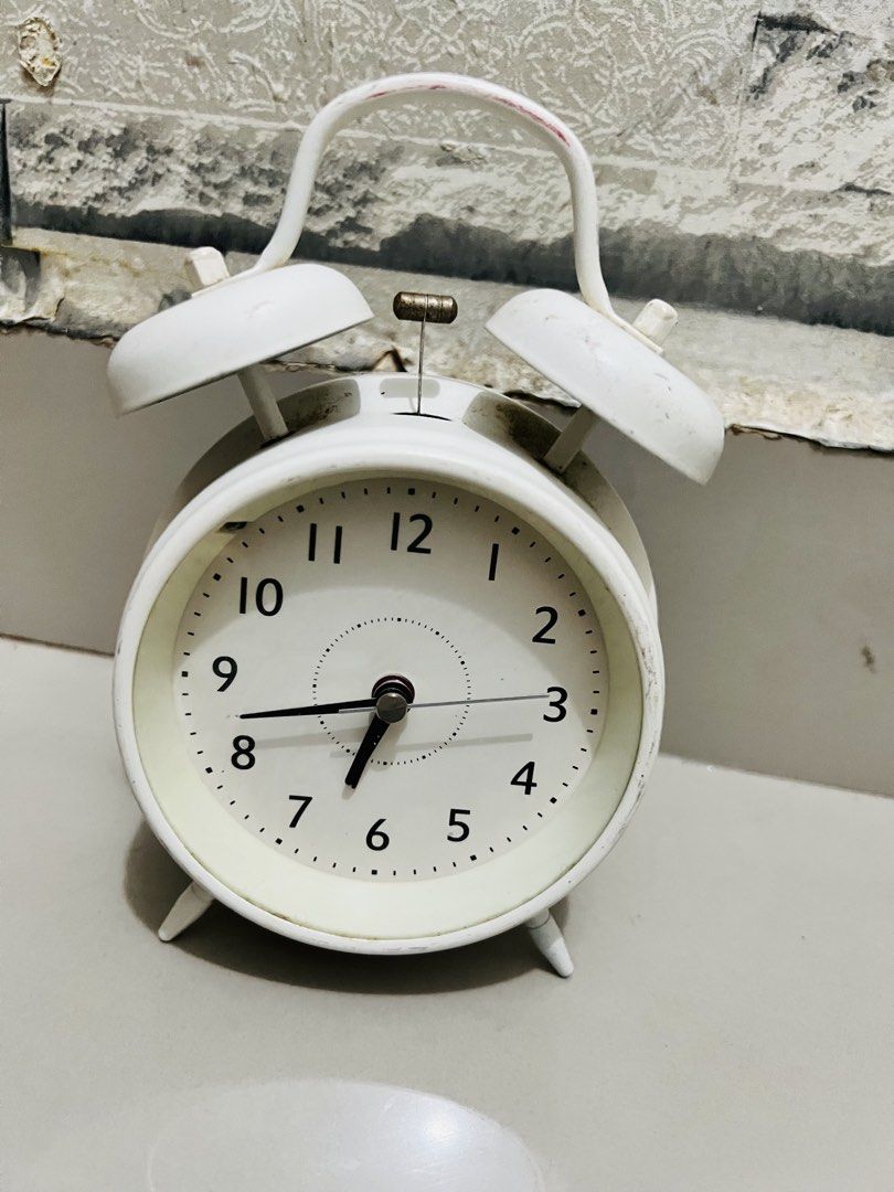 Affordable Big Alarm Clock 😍👌 (Category: Clocks) located in Malolos. Submitted by afford.japan (Listing ID 1431482826, Image 1). Description: Affordable Big Alarm Clock 😍👌.