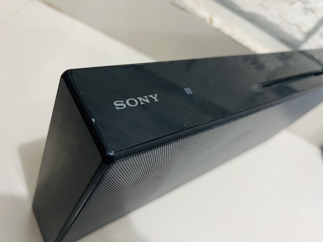 Affordable Sony CMT-X5CD Micro Stereo System / compact audio player, tested okay 😍 (Category: Soundbars, Speakers & Amplifiers) located in Malolos. Submitted by afford.japan (Listing ID 1431396838, Image 3). Description: Japan Surplus.