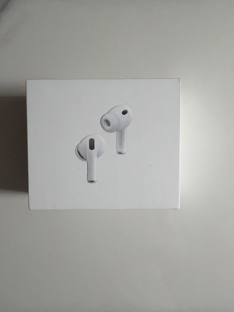 Apple AirPods Pro 3 ( new, sealed )
