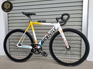 (Category: ) located in . Submitted by bikeco (Listing ID 1431495449, Image 1). Description: .