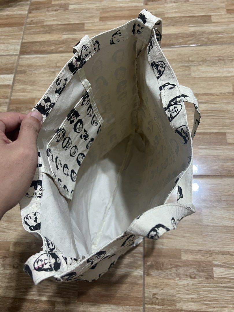 ASOKO Japan Buggy 2-Way Bag (Category: Sling Bags) located in Antipolo. Submitted by its.okay.to.thrift (Listing ID 1431534515, Image 3). Description: Dimension: 16 x 14 inches Condition: Great condition with tags MOP: GCash / BPI SHIPPING: Lalamove / LBC / J&T ✅ Manage your expectations as these are secondhand items. ✅ Actual color may vary. ✅ We recommend washing before wearing/using..