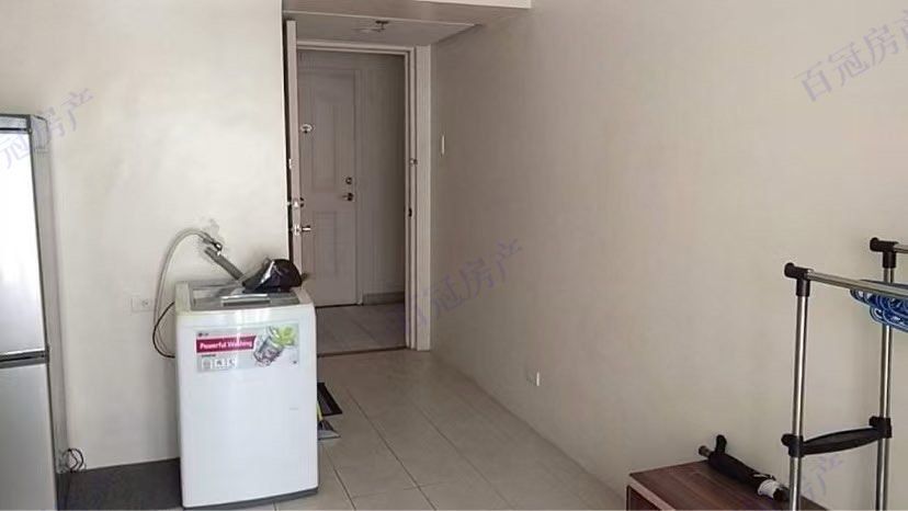 Avida West Makati Studio Unit for Sale! (Category: Apartments & Condos) located in Quezon City. Submitted by baiguan_jaymie (Listing ID 1431402520, Image 2). Description: 捡漏房推荐！Rush sale ！ 楼盘Building: Avida West 楼栋Tower: 1 编号Property Code: 8713 位置Location: Makati 平米Floor Area: 21 SQM 居室Unit Type: Studio 售价Price: 2.2M net 房本Title: clean title RUSH SALE Building: Avida West Tower: 1 Property Code: 8713 Location: Makati Floor Area: 21 SQM Unit Type: