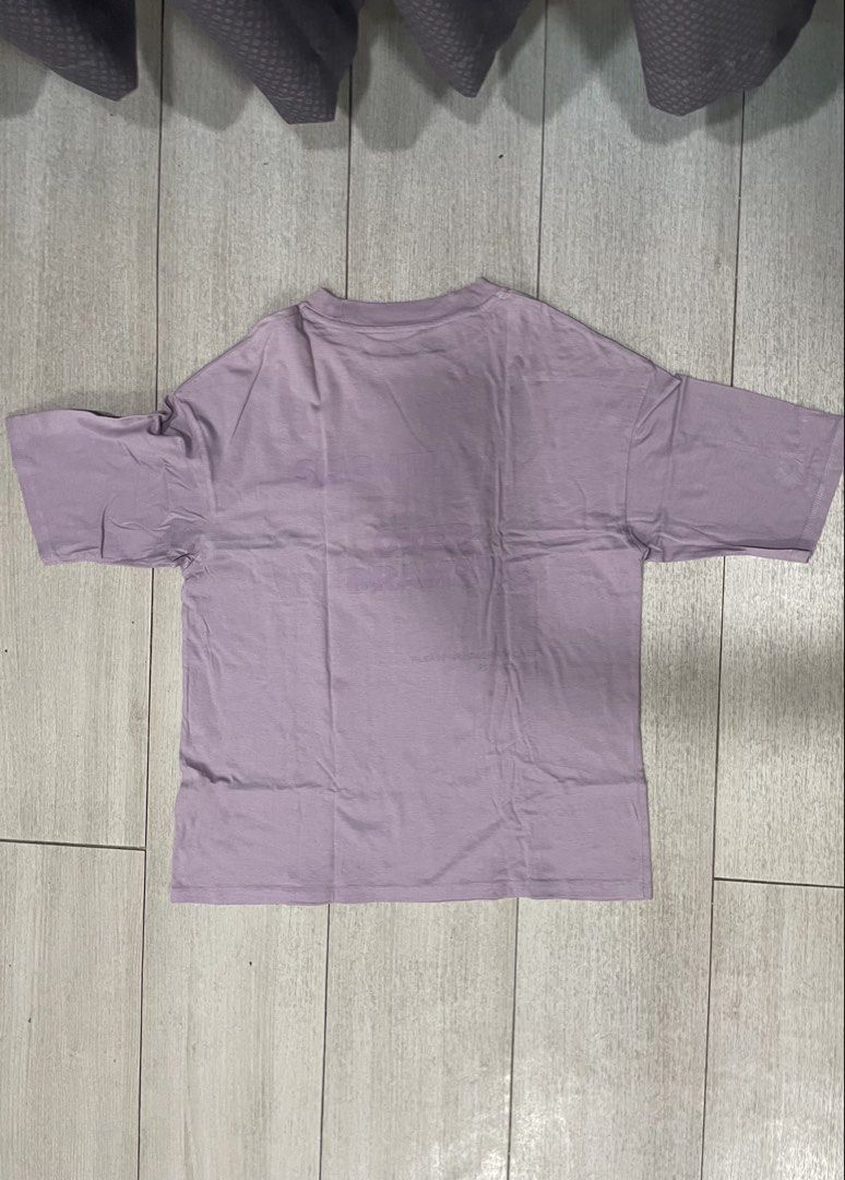 Bench Oversized T-shirt Purple (Category: Tshirts & Polo Shirts ) located in Marikina City. Submitted by schmoopie (Listing ID 1431511425, Image 2). Description: Purple Casual Unisex Oversized Shirt in Small.