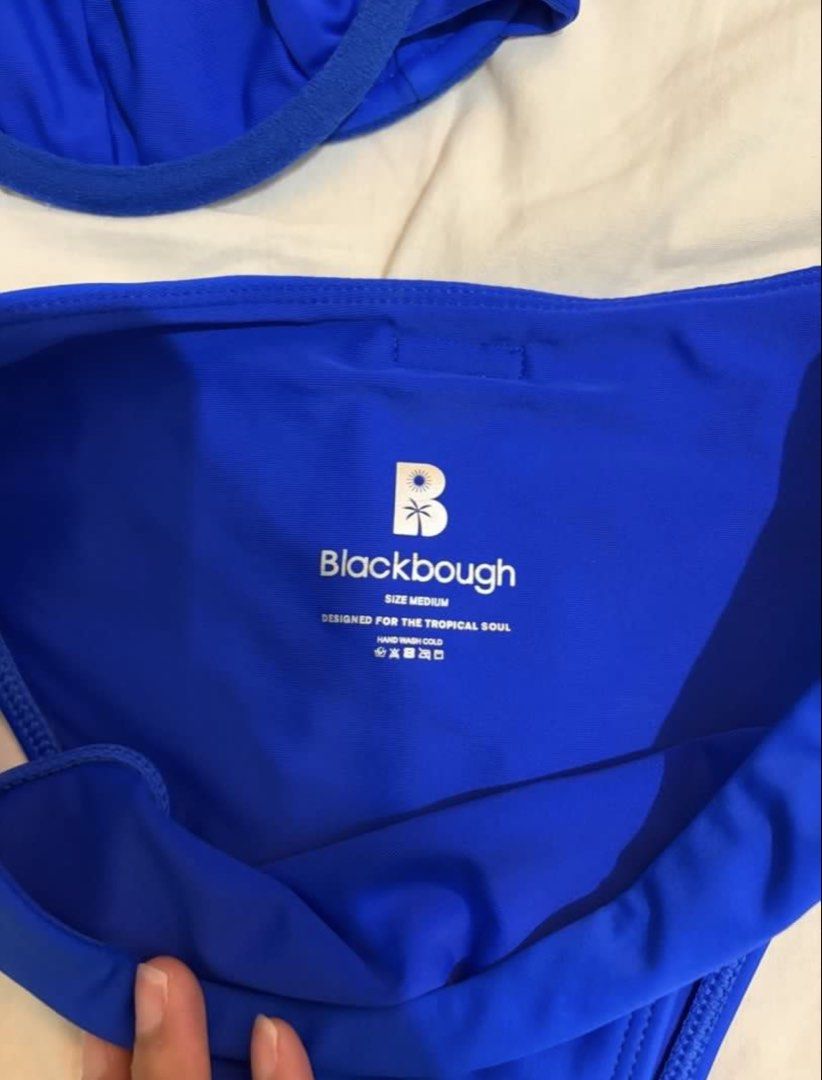 Blackbough Bikini Set - Medium (Category: Bikinis & Swimsuits) located in Angeles City. Submitted by danini__ (Listing ID 1431414947, Image 3). Description: - Blackbough bikini set - Vibrant blue color - Includes top and bottom - Size: Medium - Top style: Halter neck - Designed for swimwear .