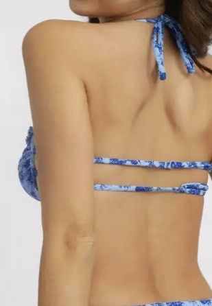 Blackbough Blue Floral Bikini Set (Category: Bikinis & Swimsuits) located in Pasay City. Submitted by prettystudio (Listing ID 1431406970, Image 3). Description: Fits xs-s.