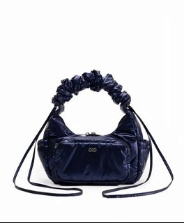 (Category: ) located in . Submitted by mjshop (Listing ID 1431489954, Image 1). Description: .