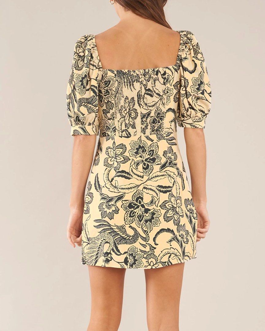 BNWT Amelius Ambra Linen Mini Dress (Category: Dresses) located in Manila. Submitted by gabriellet326 (Listing ID 1431562746, Image 2). Description: BNWT Australian brand: Amelius Bought for $69 AUD (2,900~ pesos) but selling for less (still negotiable ☺️).