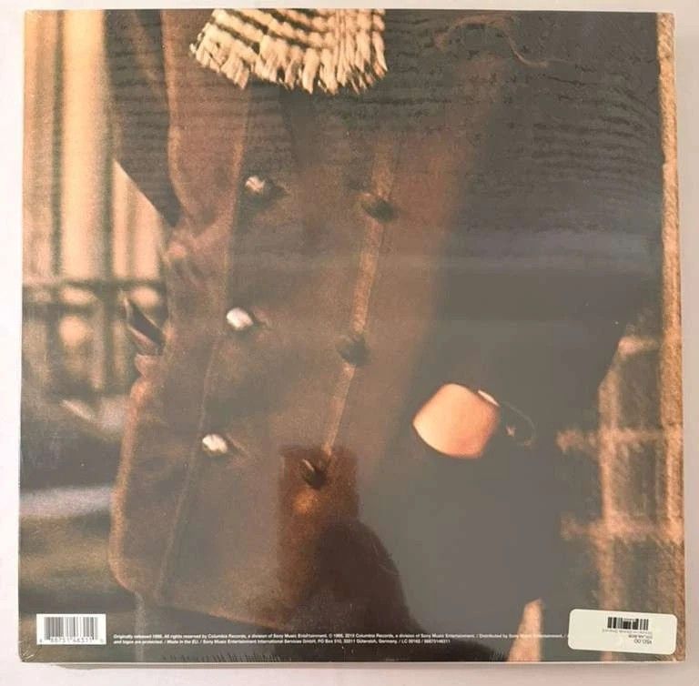Bob Dylan - Blonde on Blonde Double Vinyl (2LP) (Category: Vinyls) located in Manila. Submitted by ramonrobin.cruz (Listing ID 1431526422, Image 2). Description: Bob Dylan - Blonde on Blonde = ₱5,500 Double Vinyl (2LP).