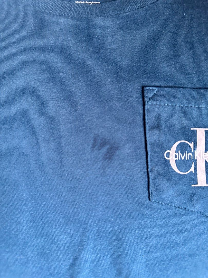 Calvin Klein Kids (Category: Babies & Kids Fashion) located in Laoag. Submitted by swttrish (Listing ID 1431568346, Image 2). Description: 6y Washable stain No tag.