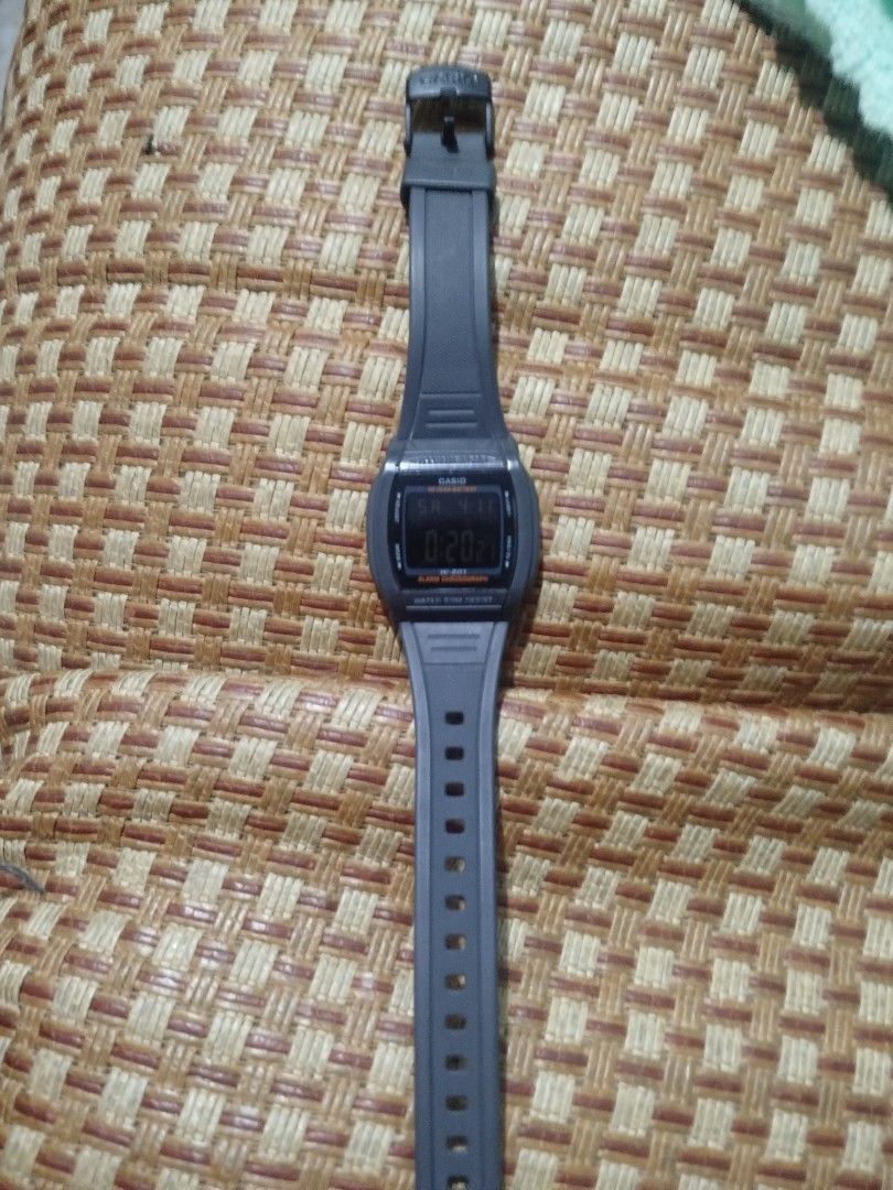 Casio W-201 Digital Watch (Category: Men's Watches) located in Subic. Submitted by regiedaniel01 (Listing ID 1431415662, Image 1). Description: - Casio W-201 digital watch - Gray strap - Features: Alarm, Chronograph, 12/24H display - 10-year battery life - Water-resistant up to 50M - Stainless steel back - Made in Thailand.