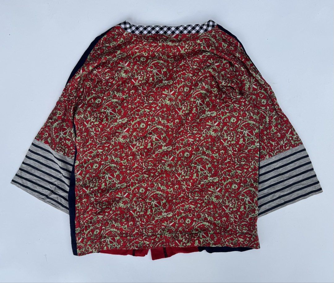 Comme Des Garcons - Tricolor Multi Pattern Blouse (Category: Longsleeves) located in Caloocan City. Submitted by opulent.finds (Listing ID 1431387335, Image 2). Description: Small on tag womens Width: 19” Lenght: 19” 9/10 condition Needs cleaning Flaws: washable dirt on front.