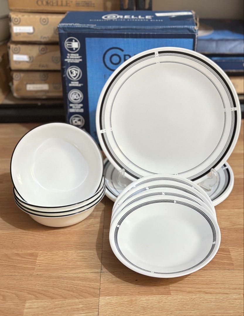 Corelle Brassiere 12 pc Dinnerware Set (Category: Dinnerware & Cutlery) located in Caloocan City. Submitted by bingluces (Listing ID 1431388423, Image 1). Description: - Corelle Brassiere 12 pc dinnerware set Service for 4 Bought from The USA .