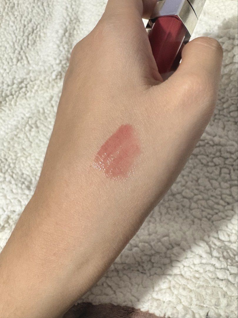 Dior Lip Maximizer (Category: Makeup) located in Mexico. Submitted by cendrinna (Listing ID 1431506828, Image 3). Description: WTS LFB DIOR LIP MAXIMIZER ₱700 (LAST PRICE) shade: intense spice no box authentic (full refund if proven otherwise) 90% full rfs: ilang years na sakin hindi naman nagagamit sayang xD (really need this to sell hence the cheap price).