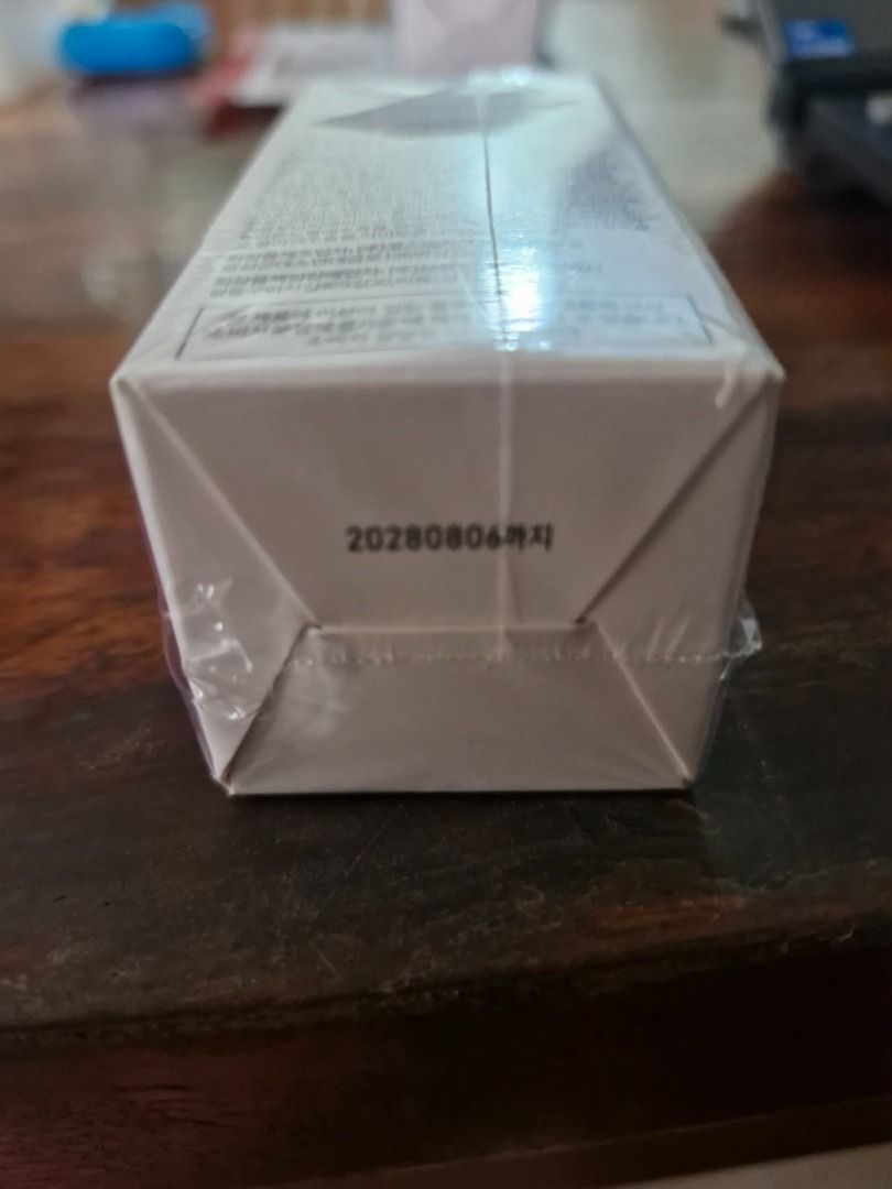 dr.melaxin Cemenrete CX Calcium Intense Ampoule Plus (Category: Face Care) located in Paranaque City. Submitted by jb186 (Listing ID 1431501779, Image 3). Description: - Dr. Melaxin Cemenrete CX Calcium Intense Ampoule Plus (30ml) - Key Ingredients: Rebornic (10,000ppm), Calcium Gluconate, Hydrolyzed Elastin - Benefits: Revitalizes skin, provides skin barrier relief, intense hydration, and superior wrinkle care. - Features: No tar colors, no arti
