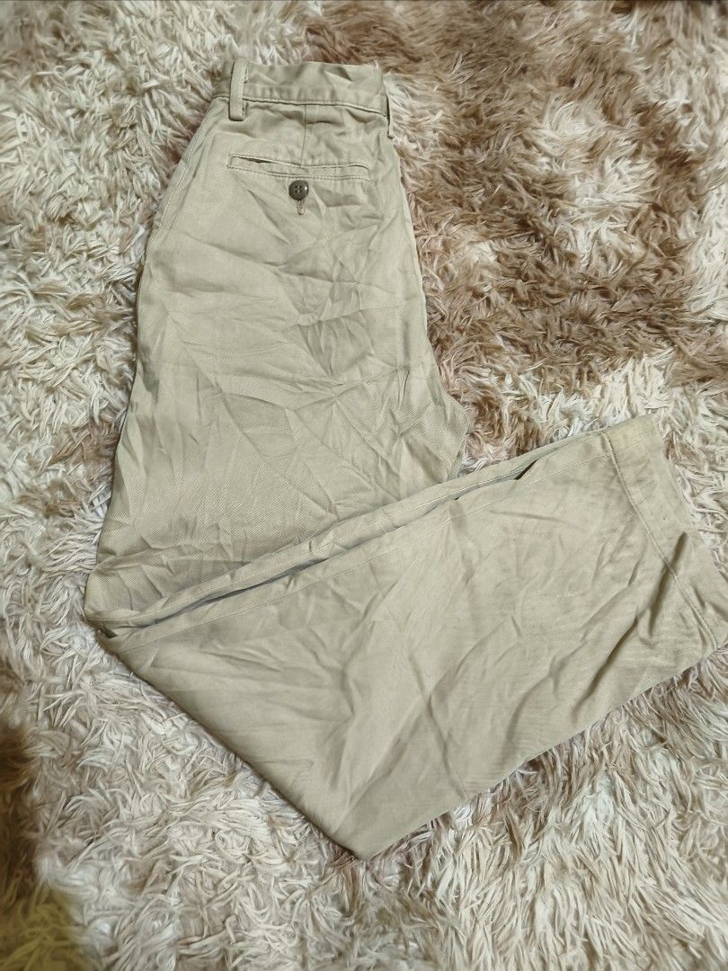Edwin Khakis 503 Pants (Category: Jeans) located in La Paz. Submitted by carou89146 (Listing ID 1431525078, Image 2). Description: - Edwin Khakis 503 pants - Color: Beige -waist 24 inches length 36 inches needs washing, please check photos for more details very nice, straight cut, high waisted unisex GCash plus sf Location Ilocos Province Thank you .