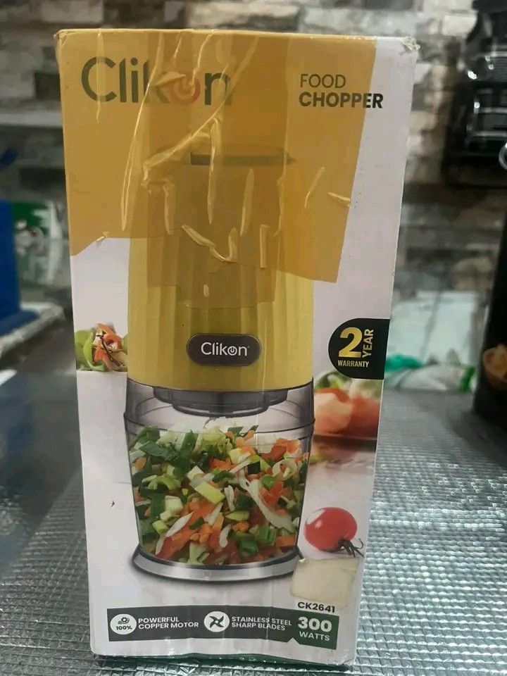 Electric food chopper (Category: Cookware & Accessories) located in Manila. Submitted by ms.crybabe (Listing ID 1431451621, Image 1). Description: New arrival‼️‼️ Brandnew clickon 600ml Electric food chopper✅ Sale sale sale 380‼️‼️.