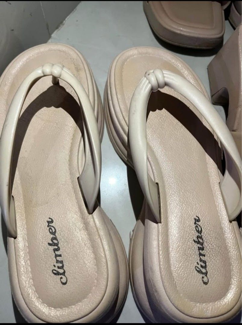 Fashion Sandals (3 for 200) (Category: Flats & Sandals) located in Santa Rosa. Submitted by aca19 (Listing ID 1431551681, Image 2). Description: 3 for 200 only! Linisin lang po good as new na ☺️ Size 39-40 (slim feet) PM if interested .