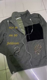 (Category: ) located in . Submitted by coolestpreloved (Listing ID 1431534890, Image 1). Description: .
