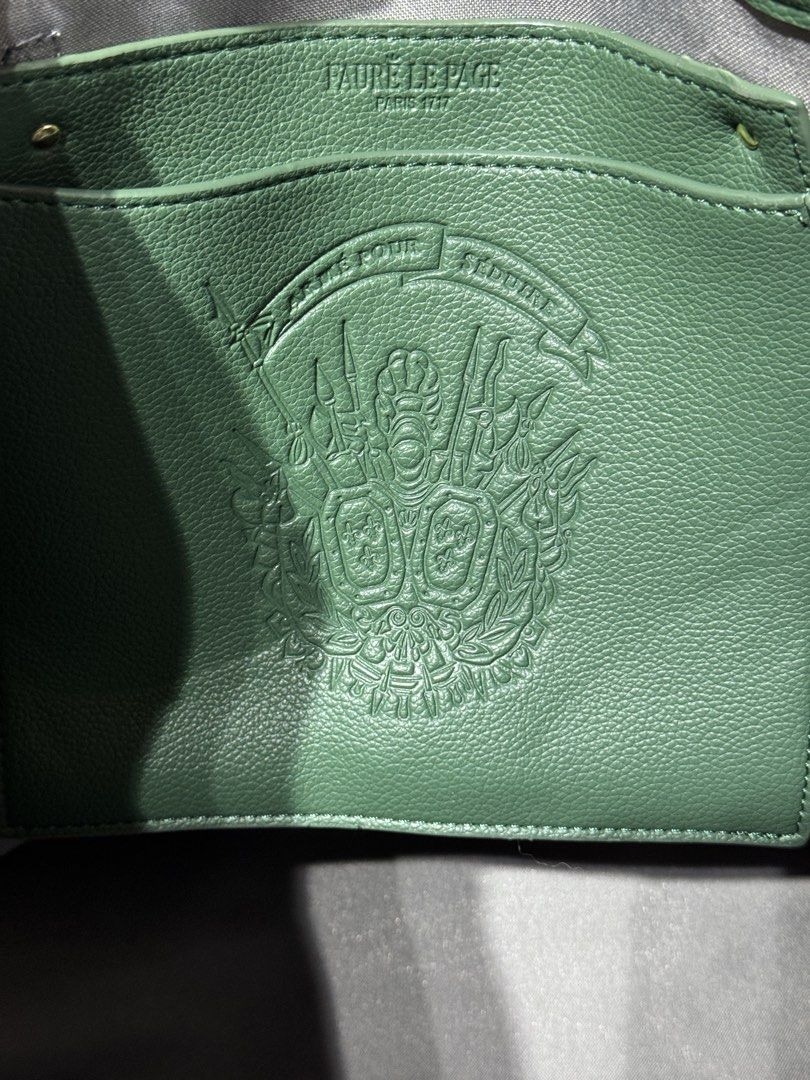 FLP Daily Battle green (Category: Luxury Bags & Wallets) located in Quezon City. Submitted by musthaveluxe (Listing ID 1431447099, Image 3). Description: .