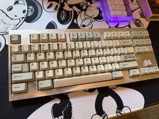 （分類：）位於 。 由 inputdevices 提交（商品編號 1431407006，圖片 1）。簡介： 。