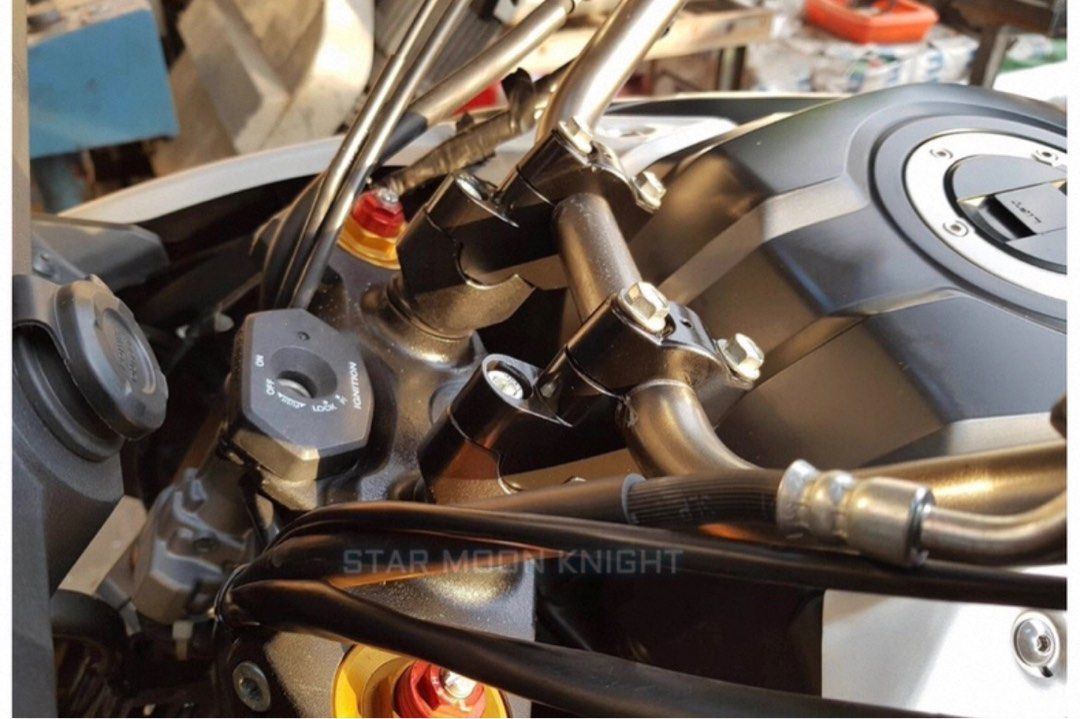 Handlebar riser extender (Category: Motorcycle Accessories) located in Singapore. Submitted by callosell (Listing ID 1431427504, Image 2). Description: Suitable for most motorcycle with 22mm diameter handlebar 7/8 inch size. 3cm rise and increase 3cm reach Aluminum and stainless steel bolt Honda suzuki kawasaki yamaha triump ducati ktm.