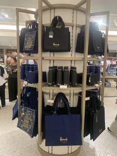 (Category: ) located in . Submitted by preloved.namp (Listing ID 1431533435, Image 1). Description: .