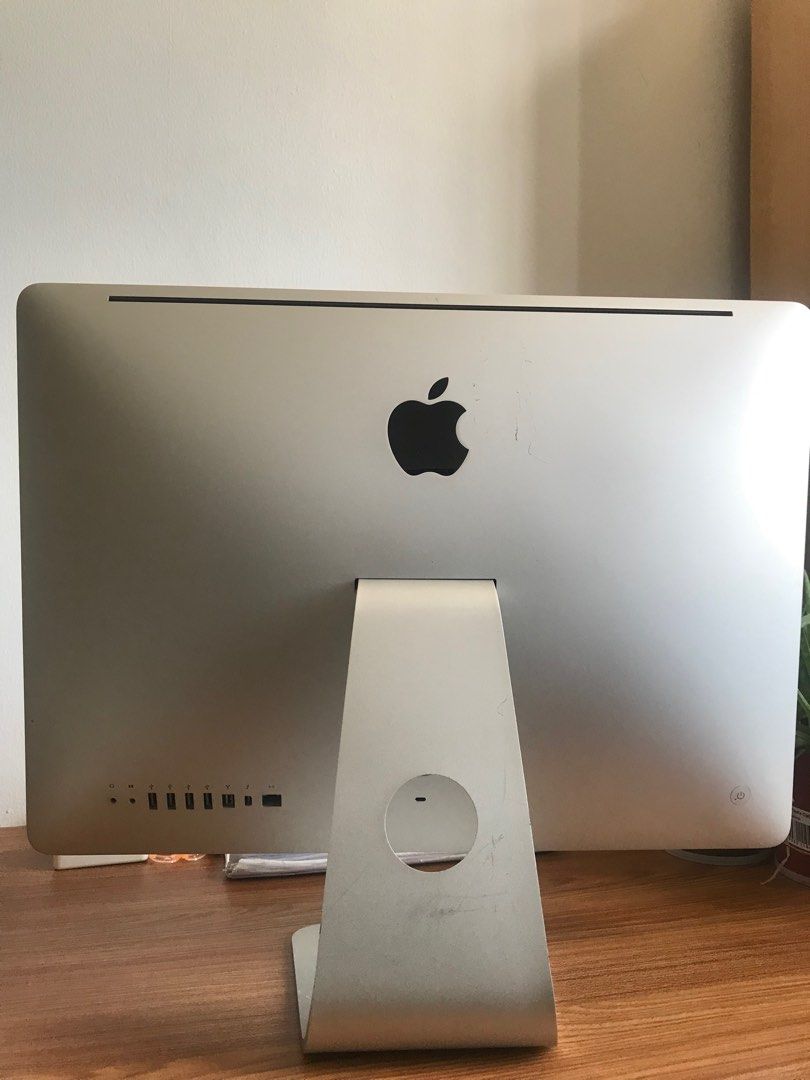 iMac 2011 21.5” Computer479352493064867840