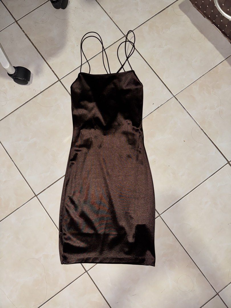 H&M Brown Backless Party Dress (Category: Dresses) located in Cavite. Submitted by kailaaaapreloved_ (Listing ID 1431509140, Image 1). Description: Decluttering clothes.