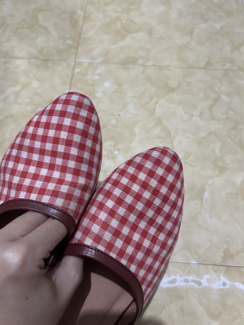 Andante x Anthill Step-In Mule (Sangria) (Category: Sandals) located in Paranaque City. Submitted by lovelyzshoppp (Listing ID 1431486953, Image 2). Description: - LP POSTED - bought on their website - signs of usage (x to sensi) - no issues, will just need cleaning a bit - size 6 - discontinued shoe - still have the box.