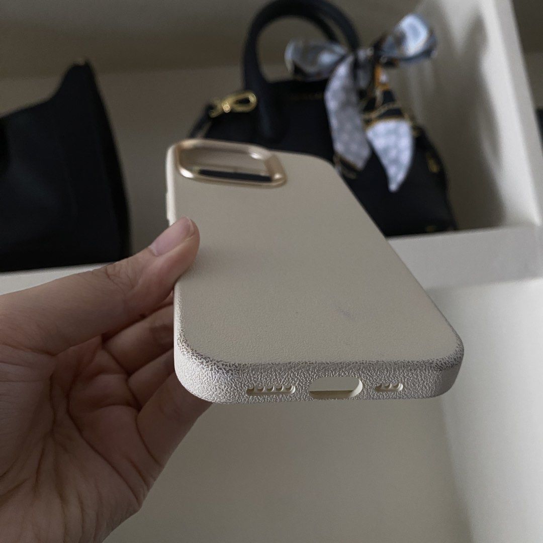 iPhone 13 Pro Case Gold Cream Beige White (Category: Cases & Sleeves) located in Manila. Submitted by pippintook (Listing ID 1431461920, Image 2). Description: - really free, shipping and booking shouldered by buyer - flaws already can be seen thru picture. can also try cleaning..