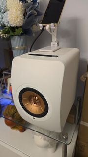 （分類：）位於 。 由 gadget.guy 提交（商品編號 1431489540，圖片 1）。簡介： 。