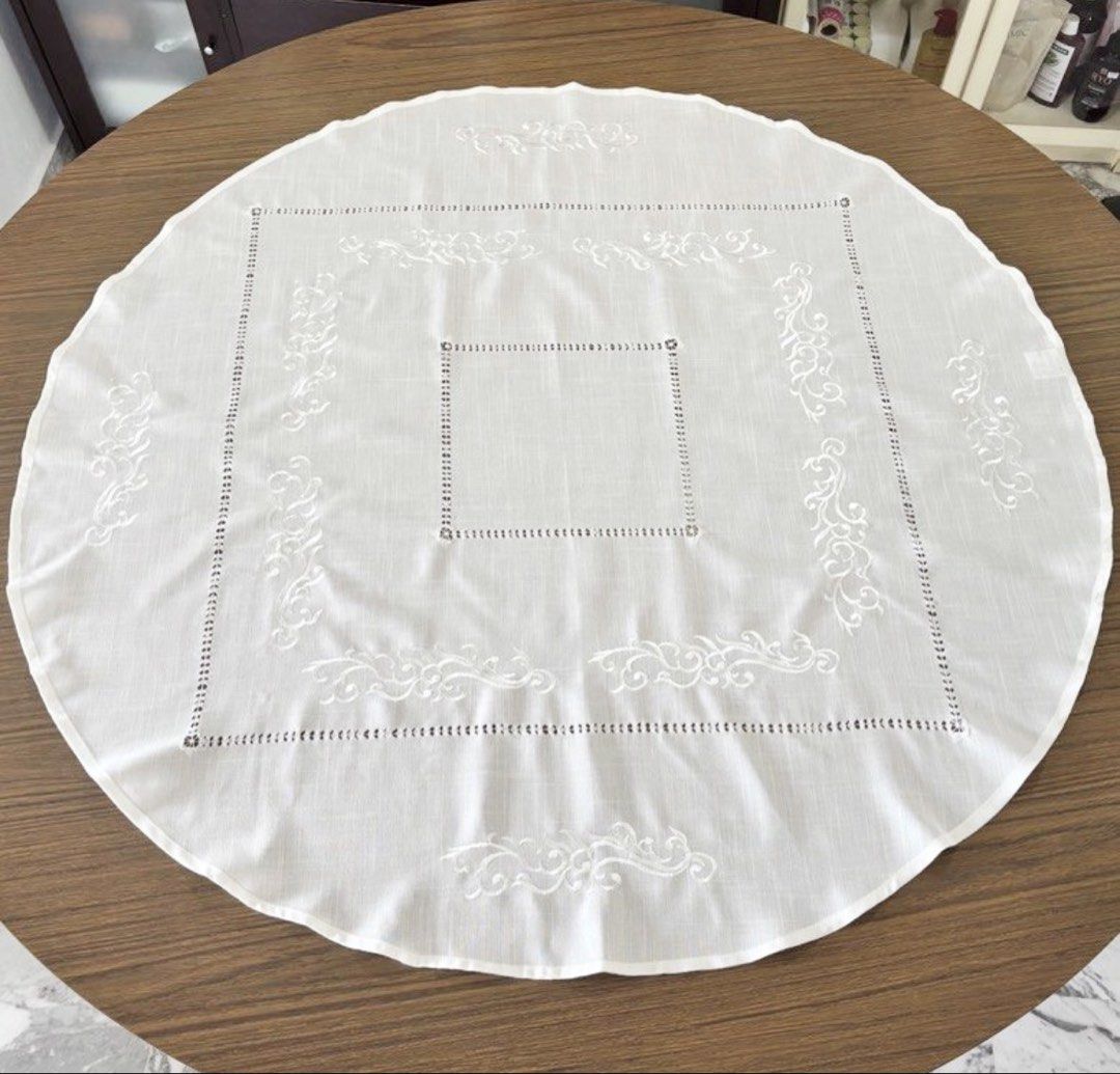 Linen Home White Embroidered Tablecloth479829787882956800