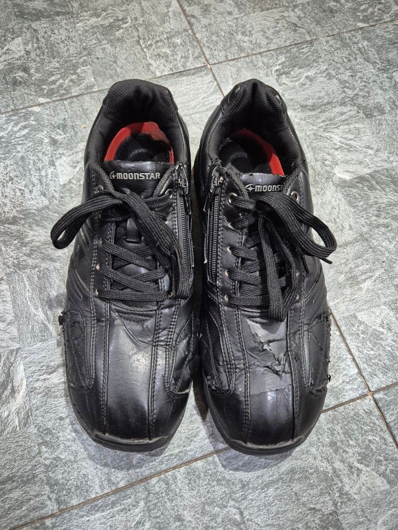 Moonstar leather walking shoes (Category: Casual Shoes) located in Marikina City. Submitted by phorts (Listing ID 1431397415, Image 1). Description: Leather walking shoes (with laces and a side zipper) Size 42.5 (9.5US) Heavy cracks and peeling of leather in both shoes due to aging, not sure if this can still be restored Can send additional pics/details thru DM Negotiable.