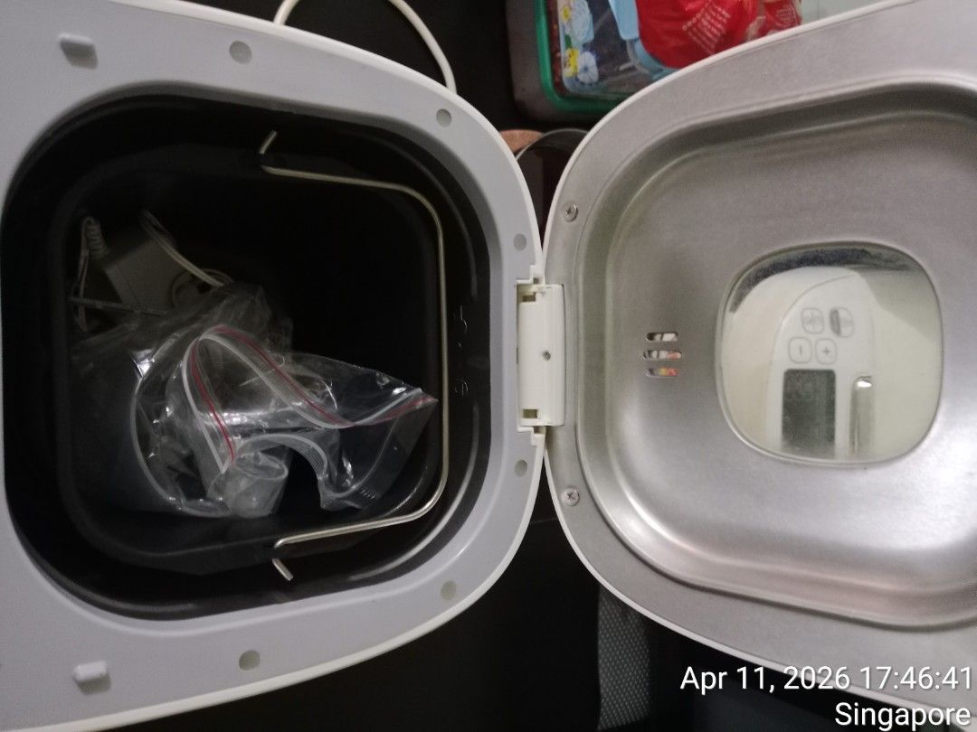 Muli function mayer breadmaker (Category: Other Home Appliances) located in Singapore. Submitted by swiftstone_515799 (Listing ID 1431479940, Image 3). Description: .