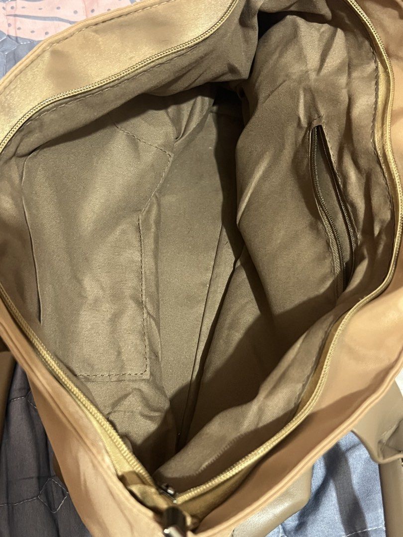 Mumu Tote Bag - Beige (Category: Tote Bags) located in Quezon City. Submitted by melalog (Listing ID 1431523118, Image 3). Description: Pre loved Mumu tote bag. Used atound 4 x. Local Brand. Selling for 220 plus shipping. Pm if interested. Measurements are in the pics. .
