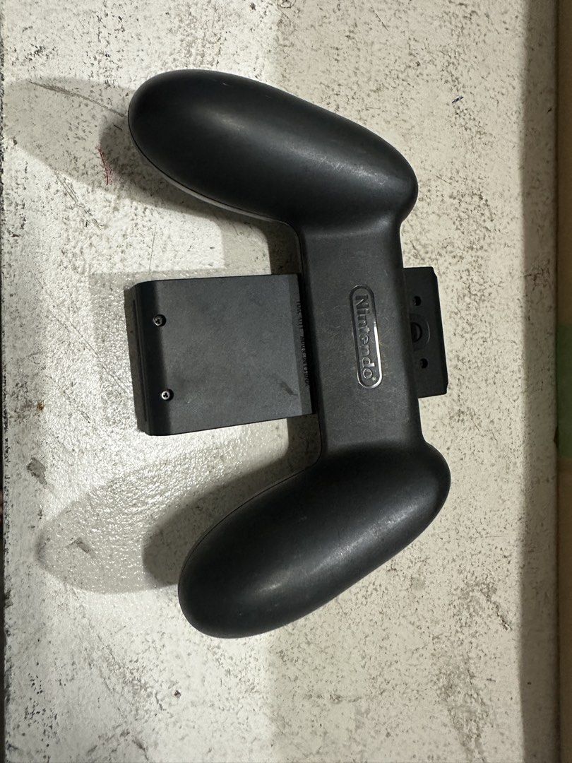 Nintendo joy con grip (untested) japan surplus (Category: Nintendo) located in Rodriguez. Submitted by pwestoonlinestore (Listing ID 1431455912, Image 2). Description: .