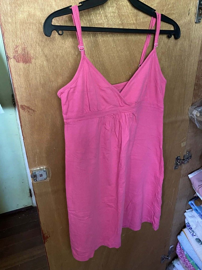Old Navy Pink Cami Dress (Category: Dresses) located in Dagupan City. Submitted by declutteredbyaj (Listing ID 1431512946, Image 1). Description: s-m 🚛 j&t 📍dagupan city, pangasinan 📌 payment first policy 📌MOP: maribank only 📌 strictly no return, no exchange.