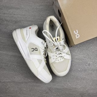 (Category: ) located in . Submitted by thrift_by_biji (Listing ID 1431570692, Image 1). Description: .