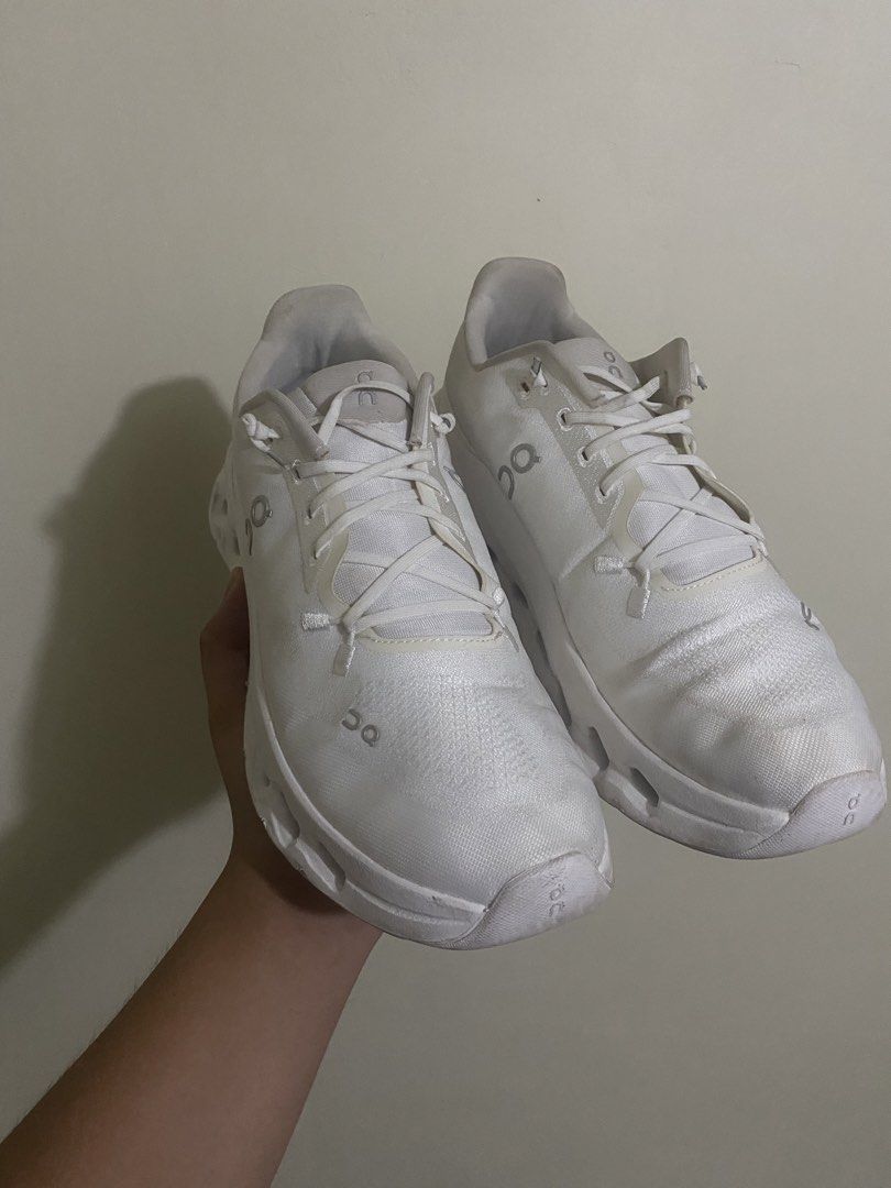 On cloud Tilt 'Artic Ice' (Category: Sneakers) located in Calamba. Submitted by zeusthriftfinds (Listing ID 1431551516, Image 1). Description: On cloud Tilt 'Artic Ice' Size 8 Mens US Excellent Condition Needs Clean 📍Calamba, Laguna Dm, If Interested 📩.