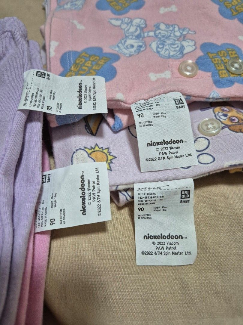 Pajama set Uniqlo (Category: Babies & Kids Fashion) located in Manila. Submitted by sorayabarr50152 (Listing ID 1431485141, Image 3). Description: size 90 Uniqlo 2pcs.