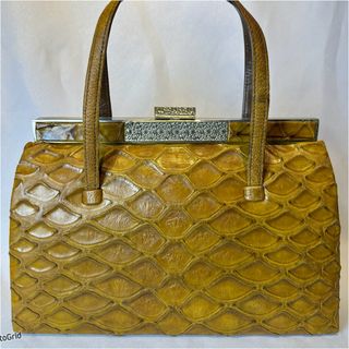 (Category: ) located in . Submitted by originalvintagebagph (Listing ID 1431505074, Image 1). Description: .