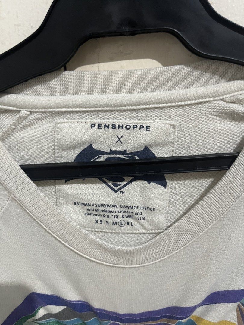 Penshoppe x Batman v Superman Sweatshirt Jacket (Category: Coats, Jackets and Outerwear) located in Manila. Submitted by thelineshopp (Listing ID 1431543933, Image 2). Description: - Penshoppe sweatshirt - Collaboration with Batman v Superman: Dawn of Justice - Features a diamond graphic - Long sleeves - Striped cuffs - Available sizes: XS, S, M, L, XL.