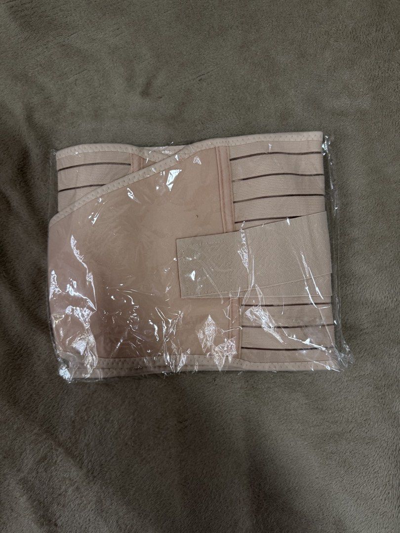 Postpartum Binder (Category: Maternity Care) located in Las Pinas. Submitted by yeonjumin (Listing ID 1431553957, Image 1). Description: - Brand new postpartum belly wrap - Beige color - Comes in original packaging - Features adjustable straps for a custom fit - Designed with multiple panels for targeted compression - Helps with postpartum recovery.