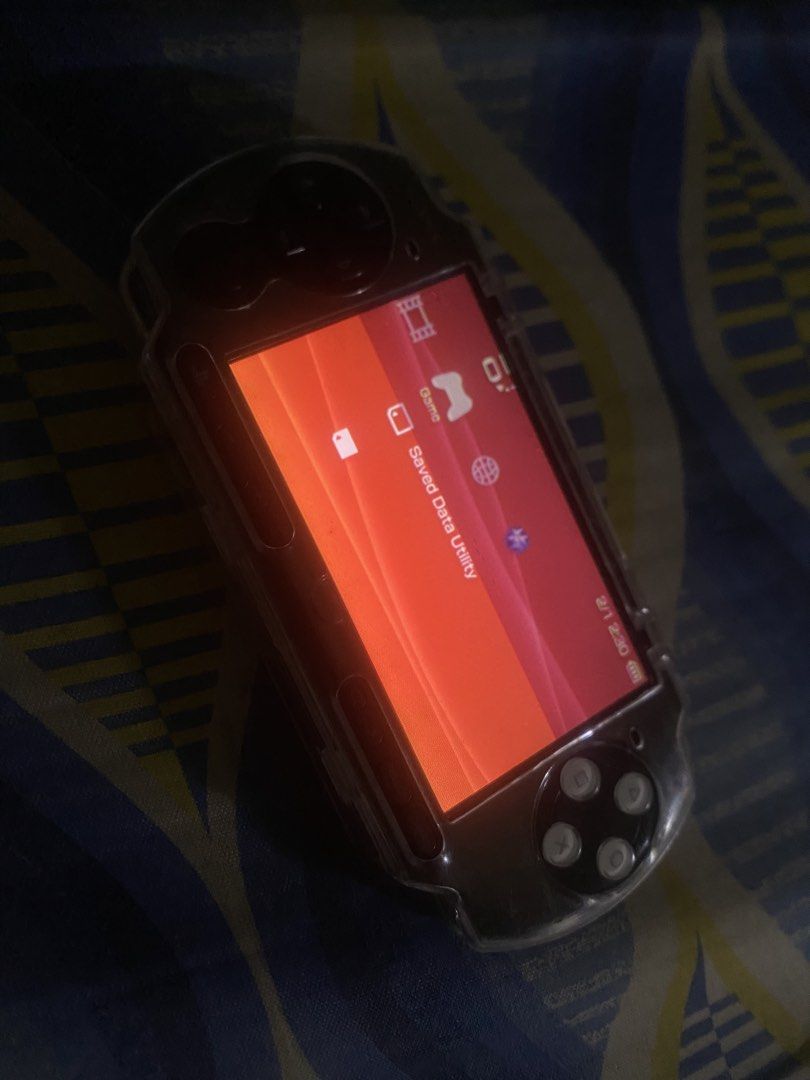 PSP 3000 read desc (Category: Other Gadgets) located in Caloocan City. Submitted by bomboclaturus (Listing ID 1431541103, Image 1). Description: PSP 3000 swap sa nintendo ds lite or offer kayo Issues: kalahati ng screen may lines pero di nakakaapekto sa laro at yung power switch nya di umiilaw at need pa ion mula sa hold pero its not a big problem naman madali lang naman ion Goods pa to for gaming smooth pa with charger naka jailbreak na rin good