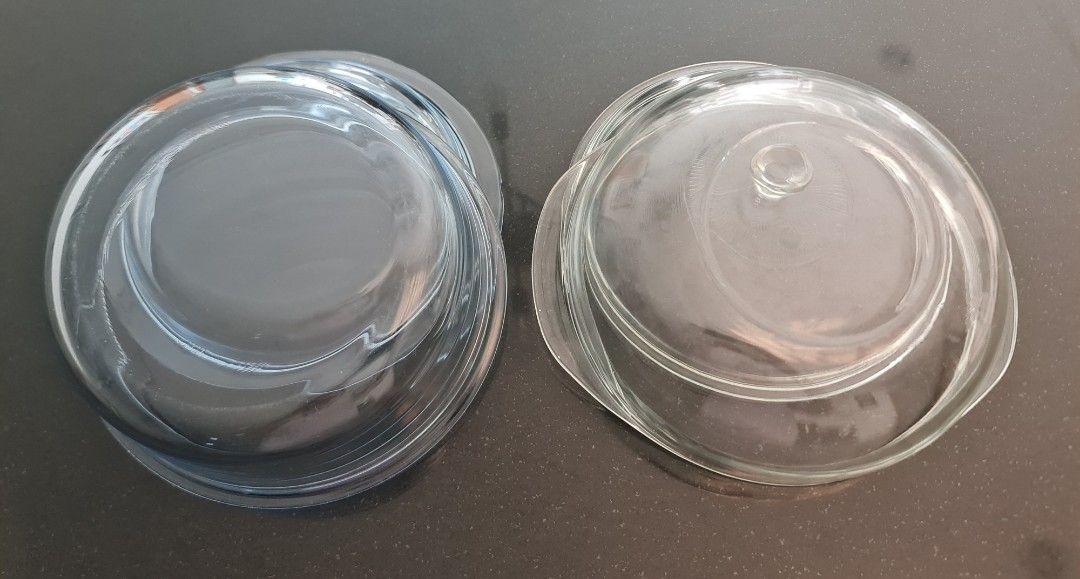 Pyrex glass dish casserole with lid (preloved) (Category: Other Kitchenware & Tableware) located in Quezon City. Submitted by jt.pangan (Listing ID 1431455663, Image 3). Description: fs: PYREX GLASS DISH CASSEROLE w/ LID Preloved / Decluttering what you see is what you get nasa cabinet lang sayang nmn hindi nagagamit loc: bagong pag-asa QC.