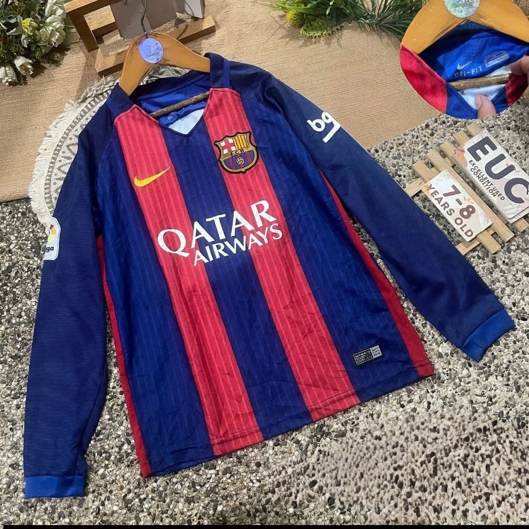 Qatar Airways Jersey for Kids (Category: Babies & Kids Fashion) located in Bacolod City. Submitted by MiggysKidswearCollections (Listing ID 1431546846, Image 1). Description: Excellent Used Condition Age/Size: 7-8 YRS OLD Shipping nationwide J&T or Flashxpress.