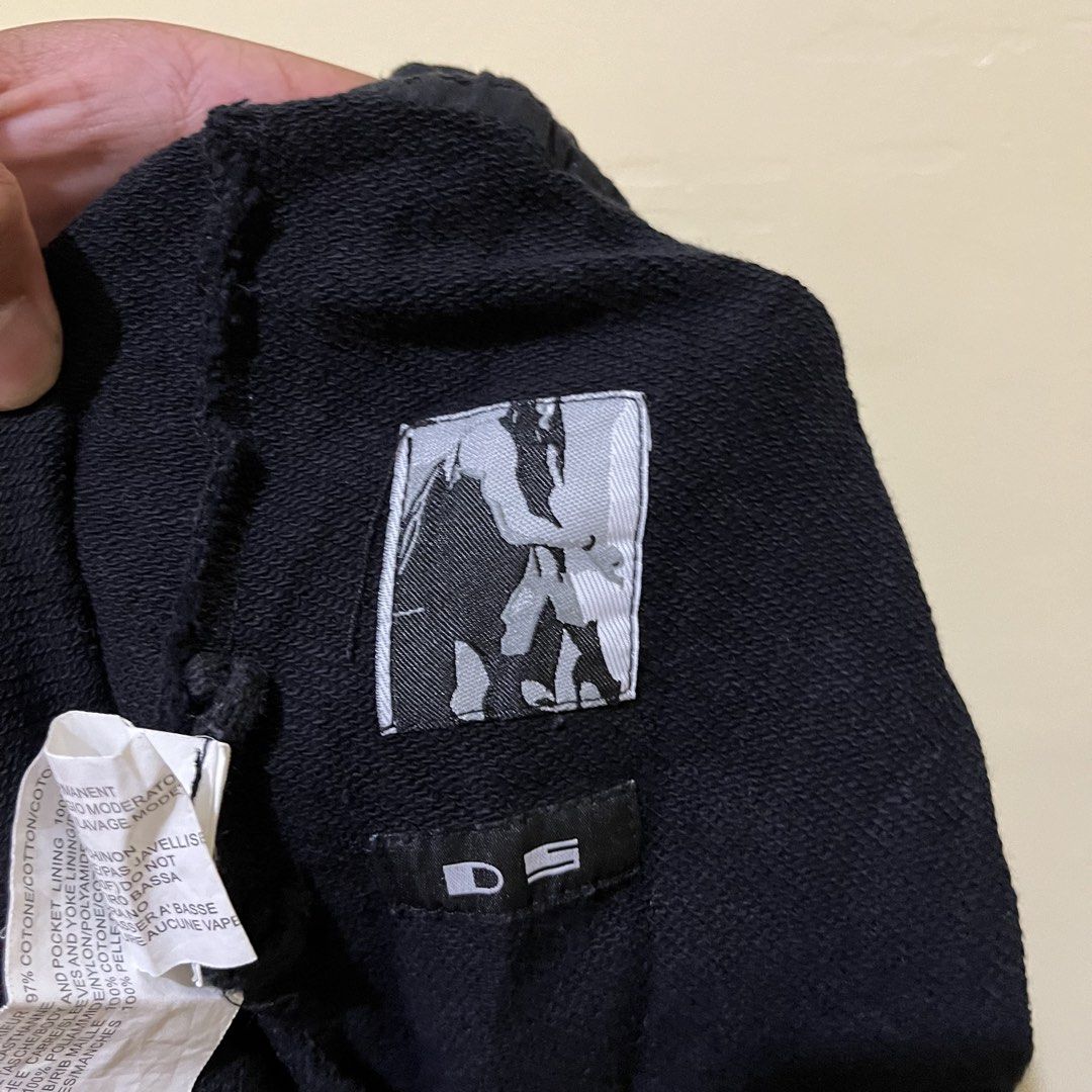 RICK OWENS DRKSHDW - SS16 DROP CROTCH JOGGER (Category: Joggers) located in Lucena. Submitted by southsidekartell (Listing ID 1431480686, Image 3). Description: XL IN VERY GOOD CONDITION NO MAJOR ISSUES NEED WASH ONLY .