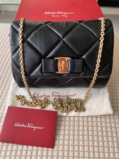 (Category: ) located in . Submitted by chanellovers3835 (Listing ID 1431390091, Image 1). Description: .